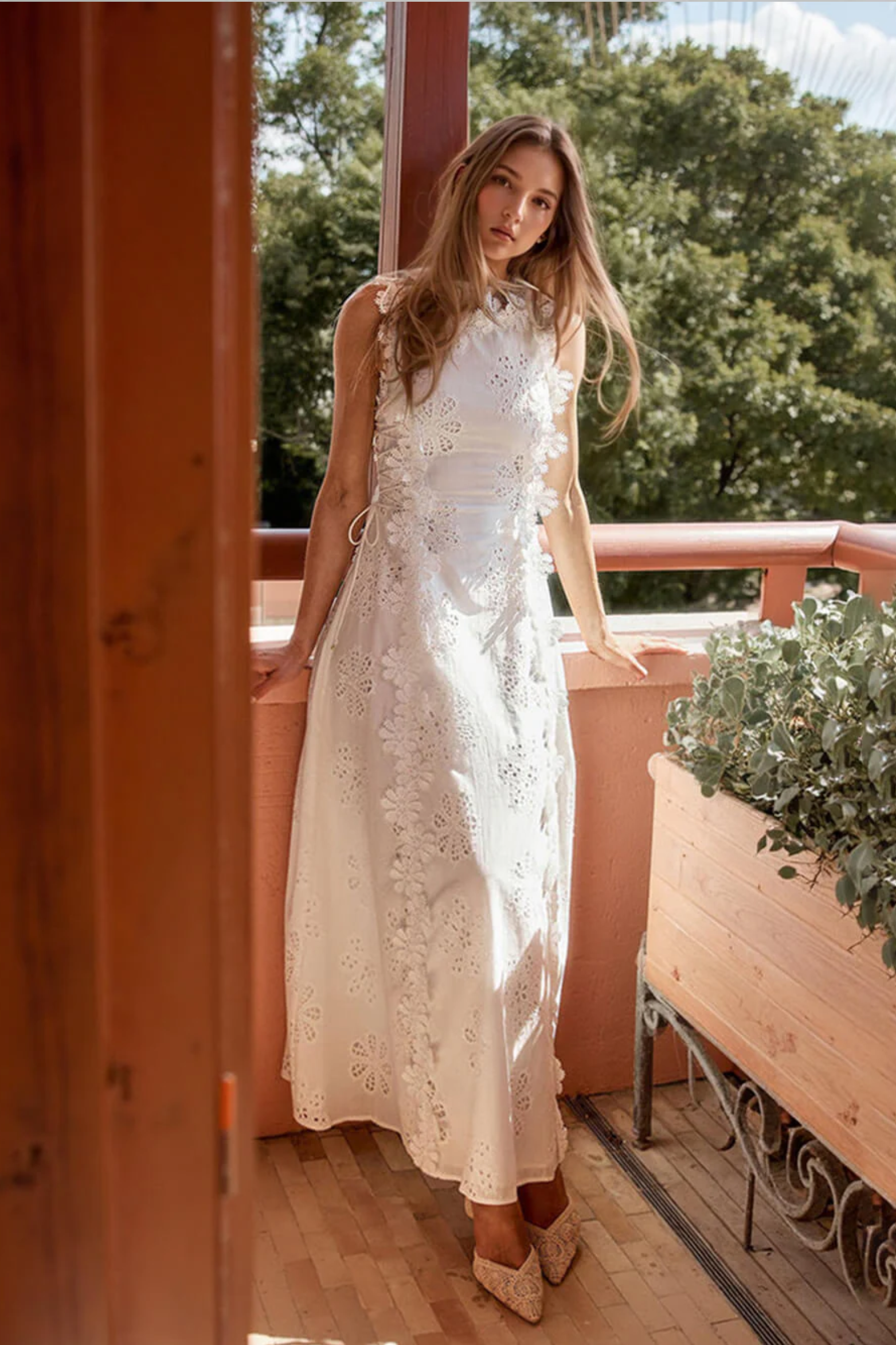 Delicate Lace Hook And Lace Up Sides Maxi Dress
